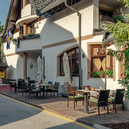 Hotel Garni Miklic 3*