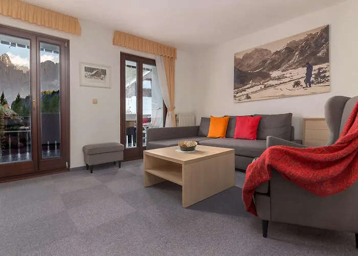 Garni Miklic Hotel 3*